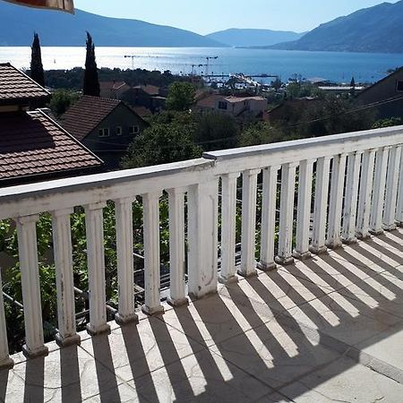 Apartment Dubrava 티바트 외부 사진